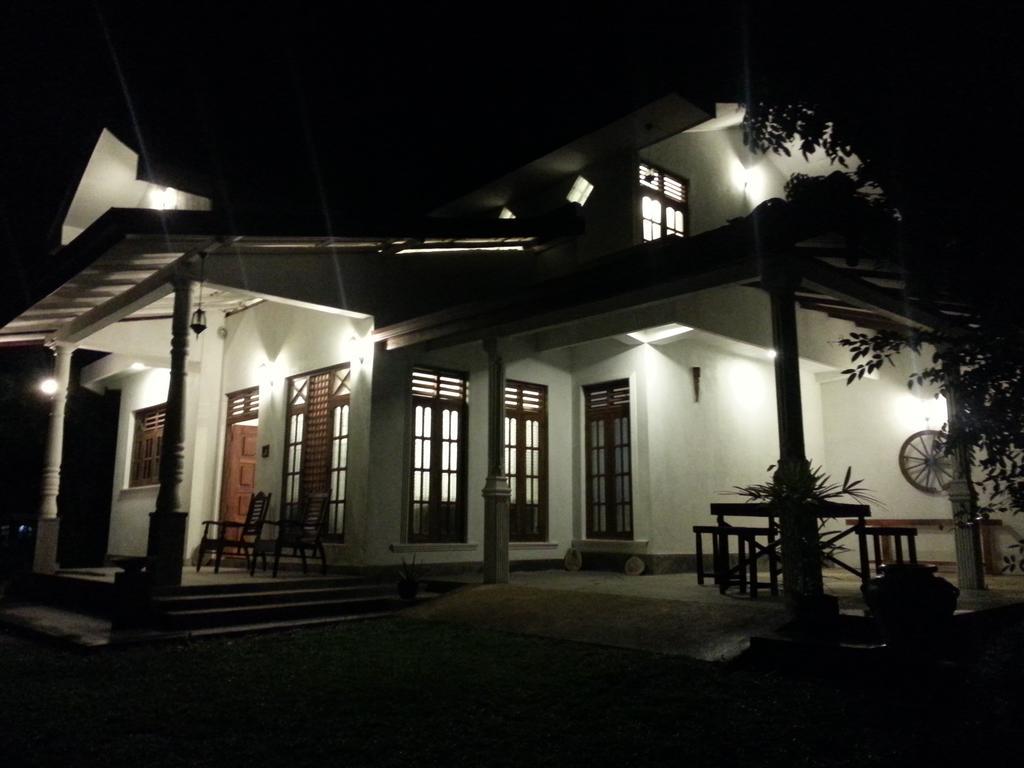 Villa Cinnamon Hills Galle Exteriör bild